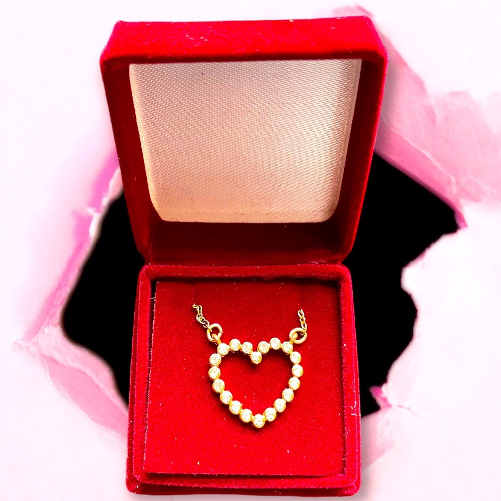 2010 Avon Rhinestone Heart Necklace “Gold-tone” - Picture 7 of 8